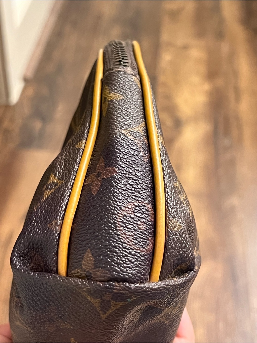Vintage Louis Vuitton Monogram Cosmetic Pouch PM Makeup Bag France Quiet Luxury - Picture 13 of 16